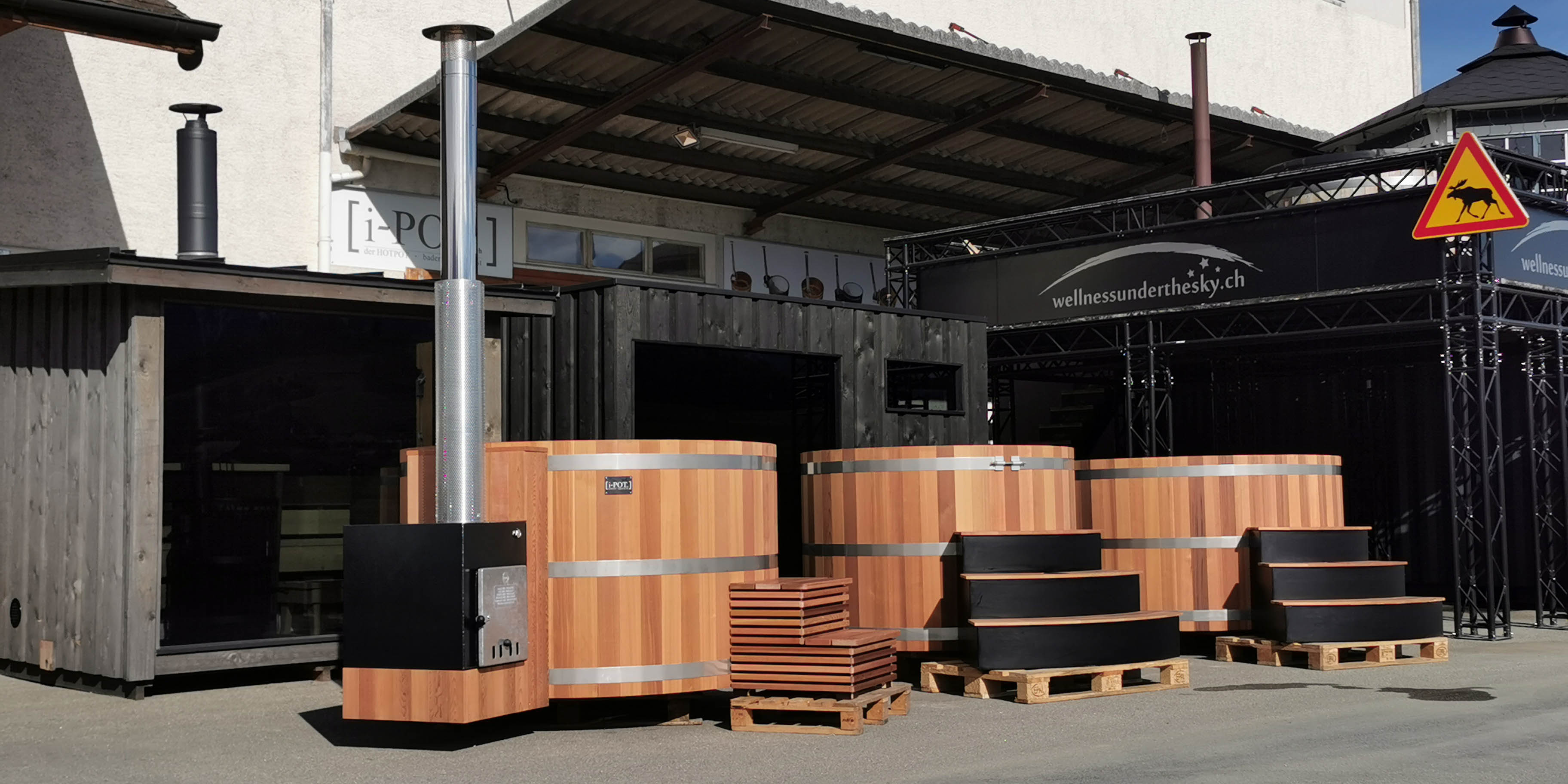 Hotpot Schweiz aus Red Cedar vom Schreiner mit Elektroheizung und Filter